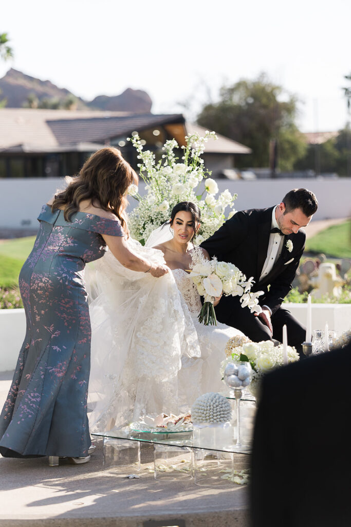 Sofreh aghd wedding ceremony at Mountain Shadows.